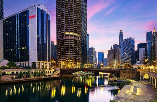 Downtown Chicago Hotel | The Westin Chicago River North