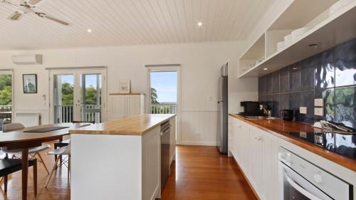 Metung House | The White Cottage