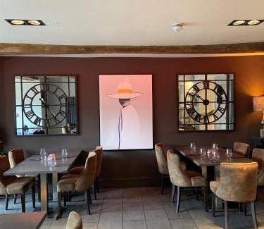 Uttoxeter Hotel | The White Hart Hotel