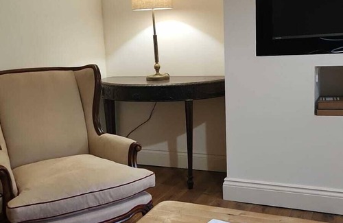 Compton Bassett House | The White Horse Inn