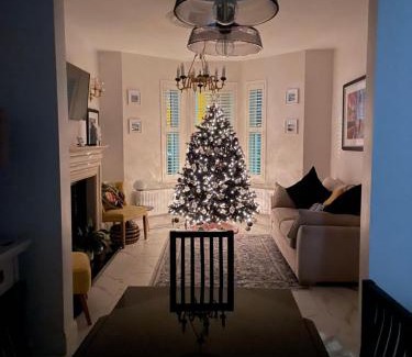 Newry House | The White House