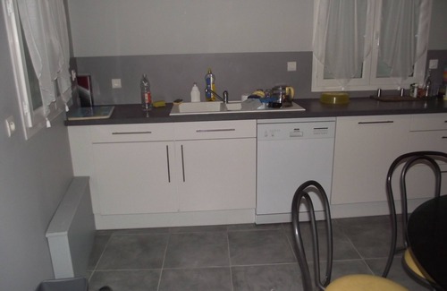 Saujon House | the white house of box springs c 3 * SAUJON next to ROYAN (5 G of free Wi FI