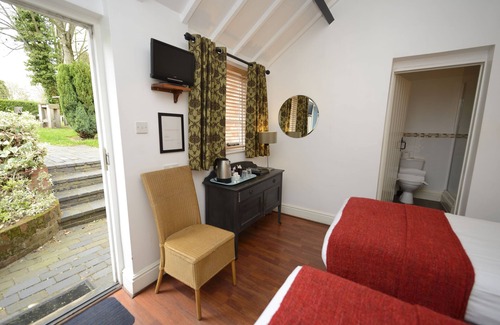 Hampton-in-Arden Hotel | The White Lion Inn
