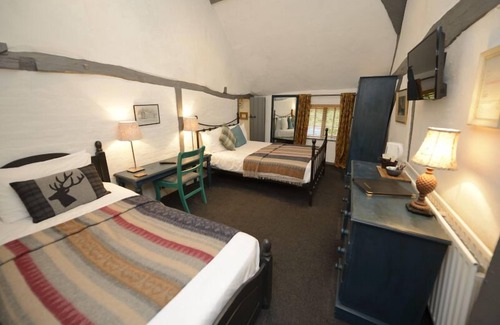 Hampton-in-Arden Hotel | The White Lion Inn