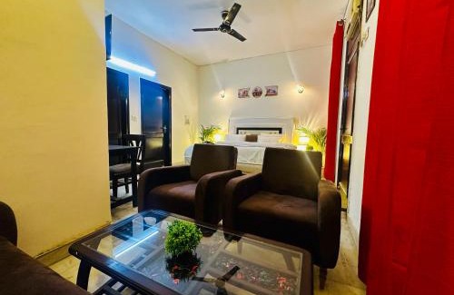 Noida Hotel | The White Scent-Near Noida Sector 18 Metro