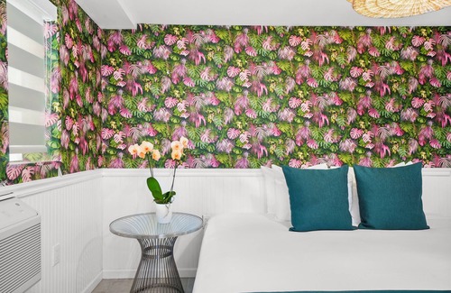 Flamingo/Lummus Hotel | The Whitelaw Hotel