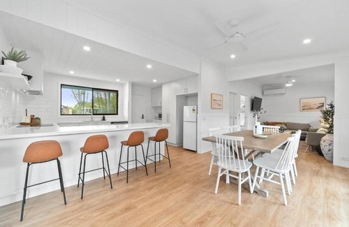 Capel Sound House | The Whitewinds - A Group Escape by Rosebud Beach