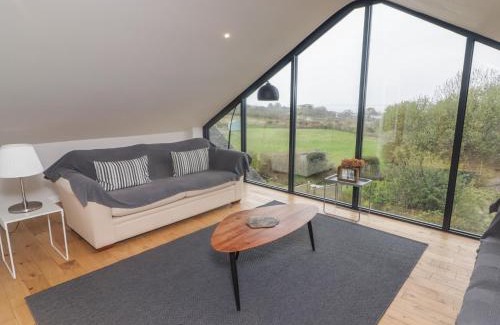 Newport House | The Willows