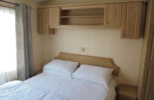 Ingoldmells Apartment | The Wolds: The Wolds:- 6 Berth, Central Heated