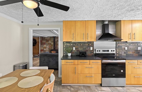 Great Valley Cabin | The Woodland Haven - Secluded 3 bed, 2 bath, and Hot Tub!