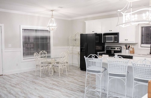 Adel Cottage | The Woodland House