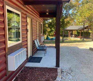 Kingston Hotel | The Woods Lodging