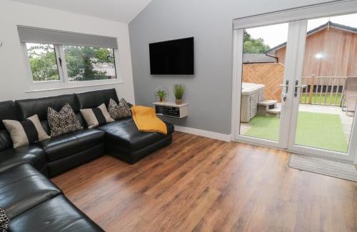 Otterburn House | The Woodside