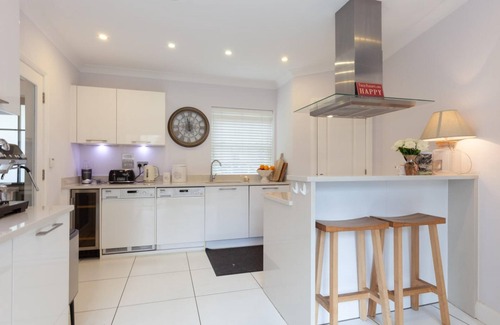 Woodstock House | The Woodstock Hideaway - Breathtaking 4bdr House