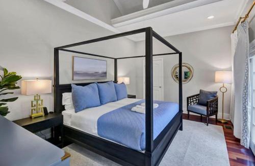 Earlewood House | The Wren's Nest 1BR 2BA Guesthouse