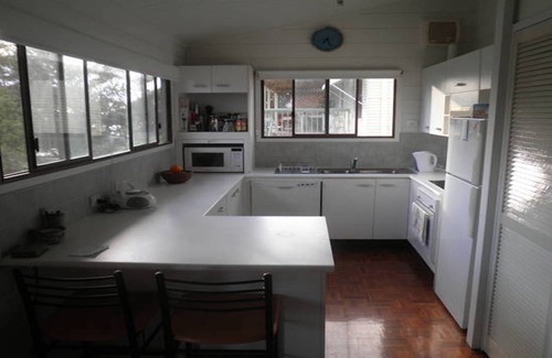 Lake Cathie House | The Yabby Shack.sit back, relax and unwind
