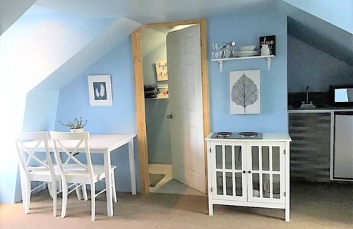 Nassau Apartment | The Yellow Butterfly Loft