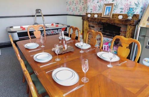 Withernsea Cottage | The Yellow House
