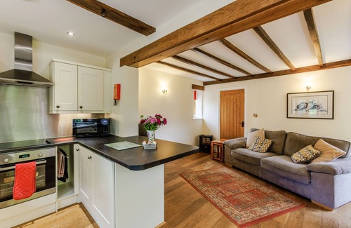 Newton Saint Cyres Cottage | THE YOKE, pet friendly, country holiday cottage in Tedburn St Mary