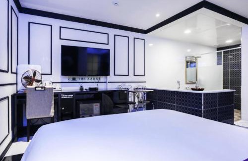 Downtown Hotel | The Zara Hotel