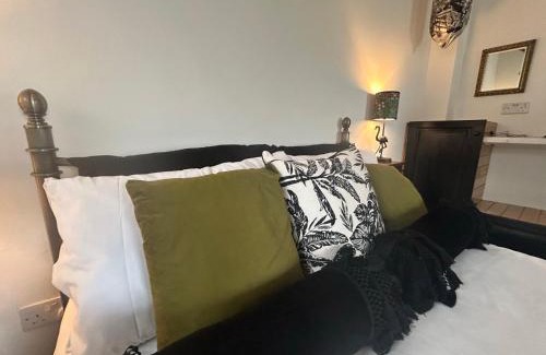 Perranuthnoe House | Thea Cottage