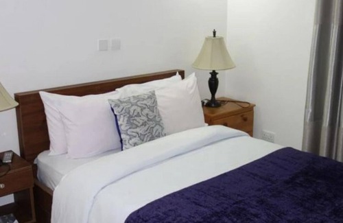 Tema Apartment | Theme`s Finest Hotel Suite