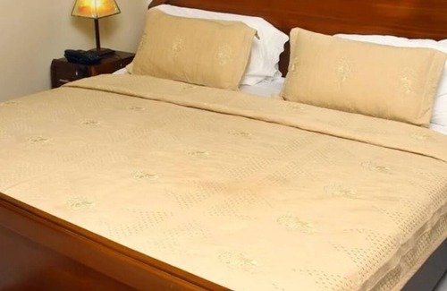 Tema Apartment | Theme`s Finest Hotel Suite