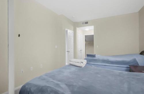 Orange Apartment | Themed Home Super Close to Disney