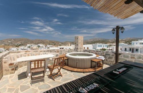 Glinado House | Themed House "Castle Halaros" View 17th century