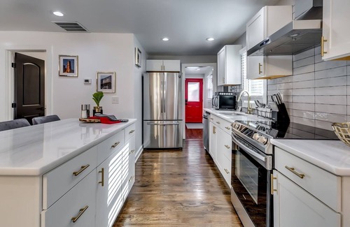 Collier Heights House | TheRedDoorBnbATL! Atlanta's Luxe Retreat!