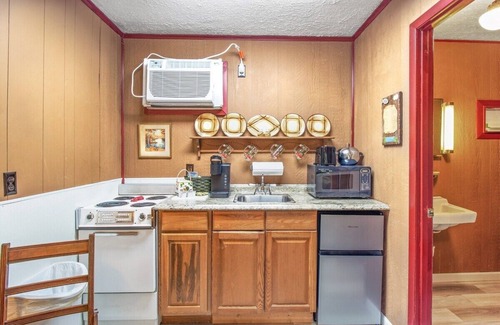 Pittsburg Apartment | This apartment is a 1 bedroom(s), 1 bathrooms, located in London, KY.