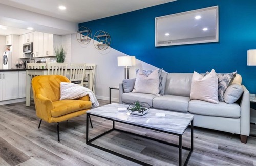 Thousand Oaks Apartment | This apartment is a 2 bedroom(s), 1 bathrooms, located in Thousand Oaks, CA.