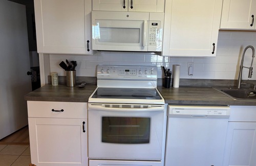 Fenwick Island Condo | This condominium is a 2 bedroom(s), 2 bathrooms, located in Fenwick Island, DE.