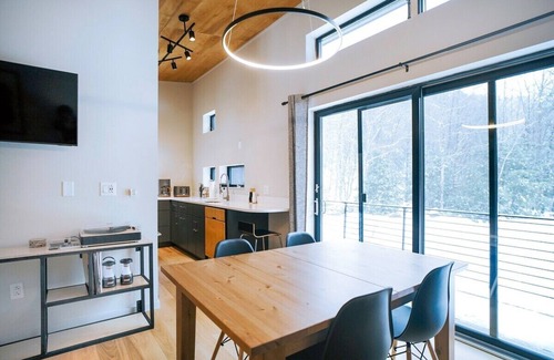 Jamaica House | This house is a 2 bedroom(s), 1 bathrooms, located in Jamaica, VT.