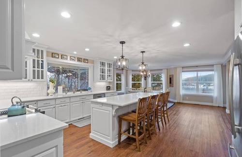 Bayview House | This house is a 4 bedroom(s), 4 bathrooms, located in Bayview, ID.