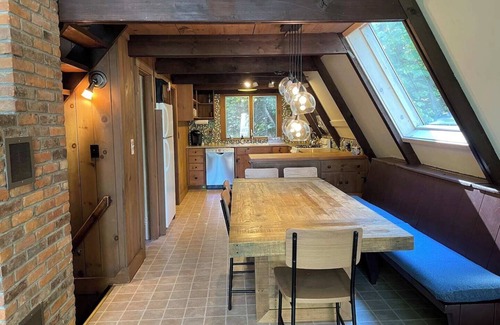 Jamaica House | This house is a 4 bedroom(s), 2.5 bathrooms, located in Jamaica, VT.