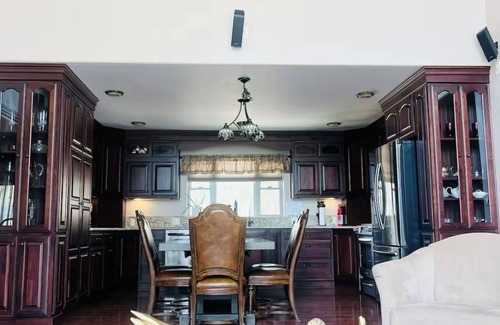 Ruidoso Downs House | This is a luxurious two-story mountain retreat tucked in Ruidoso Downs, NM.