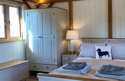 Ham Cabin | This lodge is a 1 bedroom(s), 1 bathrooms, located in Deal, England.