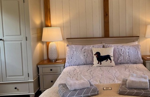 Ham Cabin | This lodge is a 1 bedroom(s), 1 bathrooms, located in Deal, England.