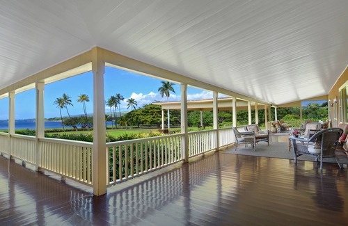 Kekaha House | This magnificent, island-style estate truly exceeds all expectations.