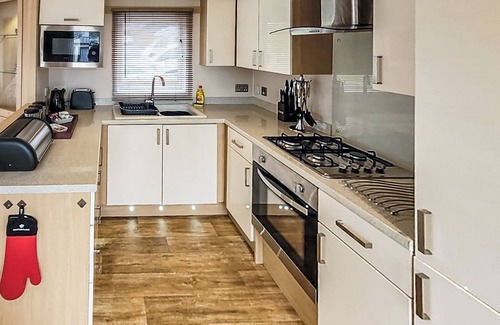 Bumble's Green House | This stylish and contemporary holiday home is great for a family getaway.
