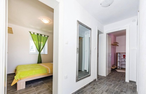 Velim House | This tastefully furnished vacation home with pool is located in Nadin, which belongs to the municipa