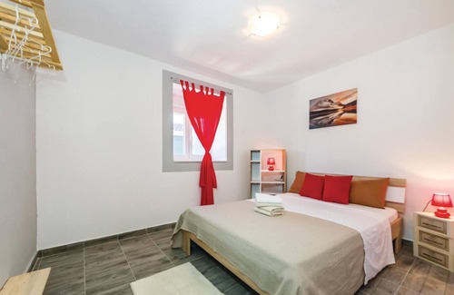 Velim House | This tastefully furnished vacation home with pool is located in Nadin, which belongs to the municipa