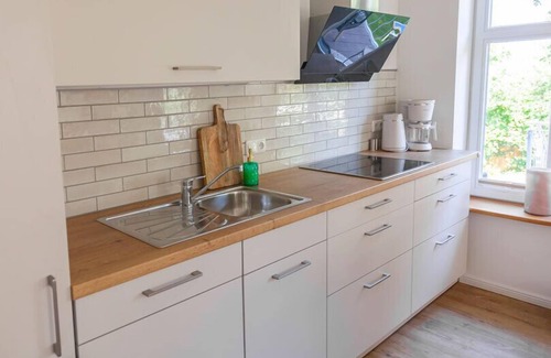 Taarstedt Apartment | This vacation apartment exudes the unmistakable spirit of Janis Joplin & de