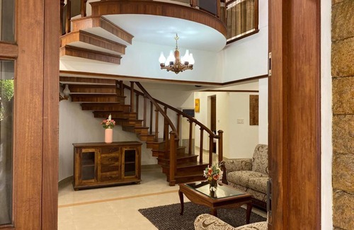 Vazhuthacaud Villa | Thomson Villa