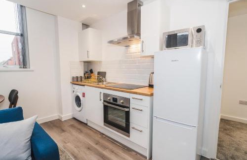 Wakefield Bed & Breakfast | Thornhill House Apartments by VICHY