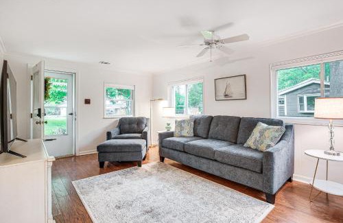 Nashport House | Thornville Home with Boat Dock On the Lake!