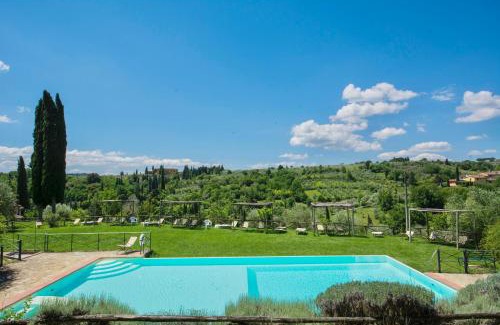 Grassina Apartment | THR-Apartment with 2 bedrooms, 5 beds, 2 bathrooms, air conditioning and private outdoor space in a residence with swimming pool not far from Florence