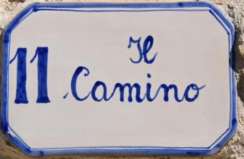 Grassina Apartment | THR-Apartment with 2 bedrooms, 5 beds, 2 bathrooms, air conditioning and private outdoor space in a residence with swimming pool not far from Florence