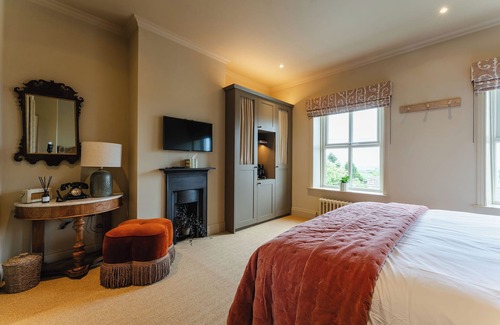 Grange Moor Hotel | Three Acres Inn & Restaurant